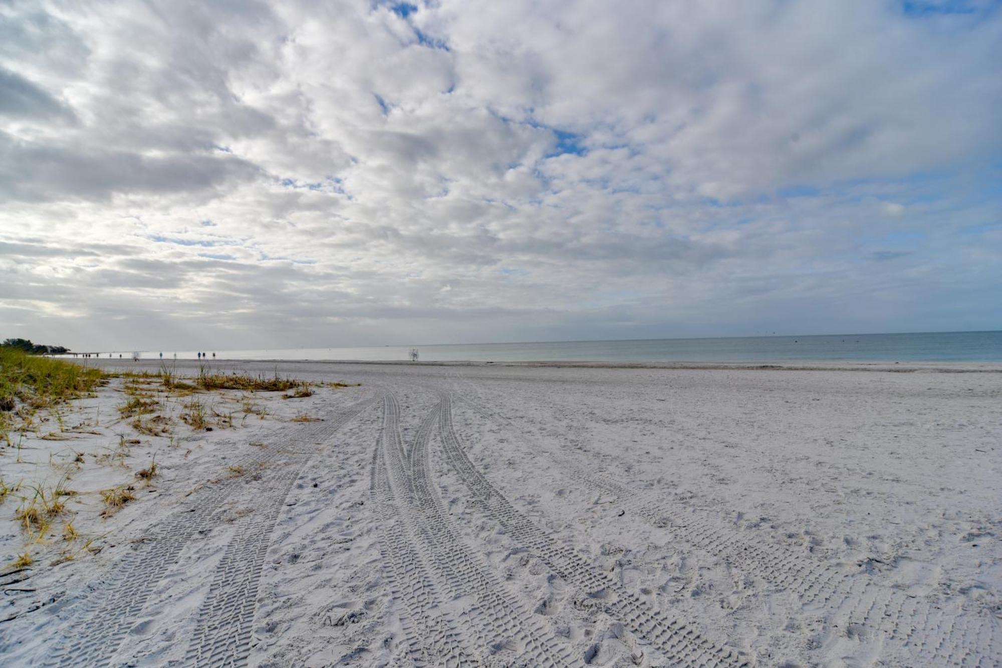 Condo With Community Pool - Walk To Madeira Beach! St. Pete Beach Exterior photo