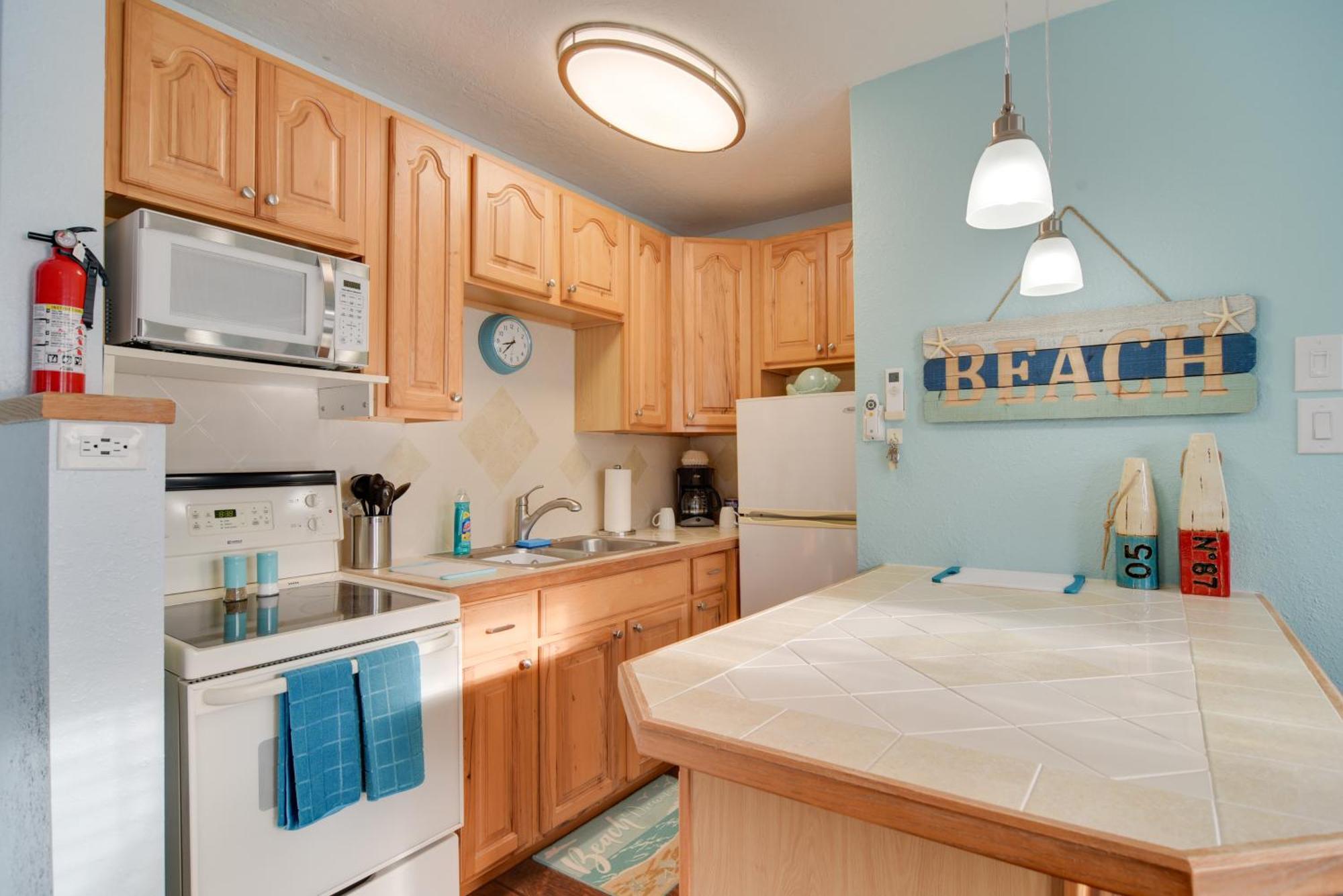 Condo With Community Pool - Walk To Madeira Beach! St. Pete Beach Exterior photo
