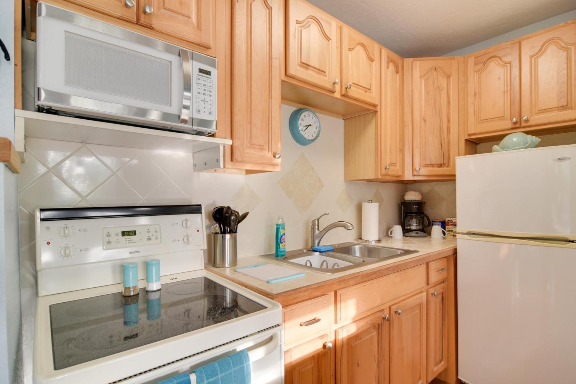 Condo With Community Pool - Walk To Madeira Beach! St. Pete Beach Exterior photo